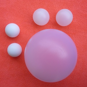 塑料球和塑料空心球.jpg